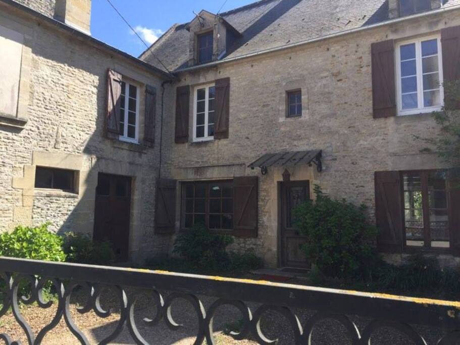 Côté cour