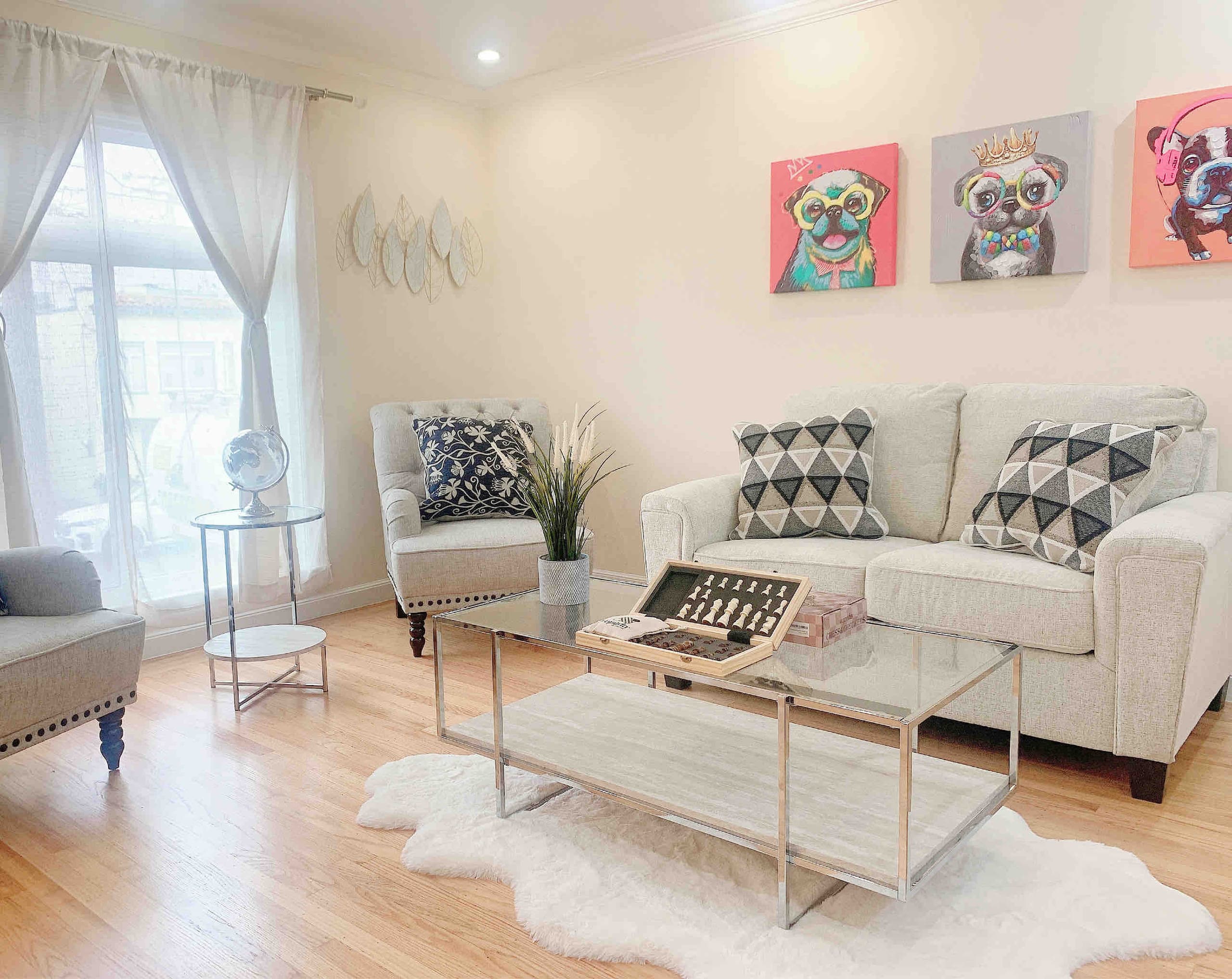 Home in San Francisco · ★4.96 · 3 bedrooms · 4 beds · 1.5 baths - Image 2
