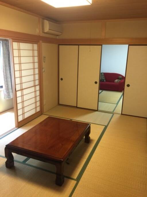 和室でのんびりくつろげます