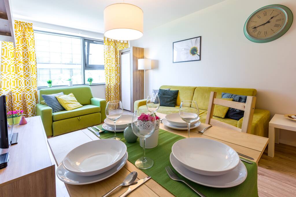 Enough space for 5 people in center of the city