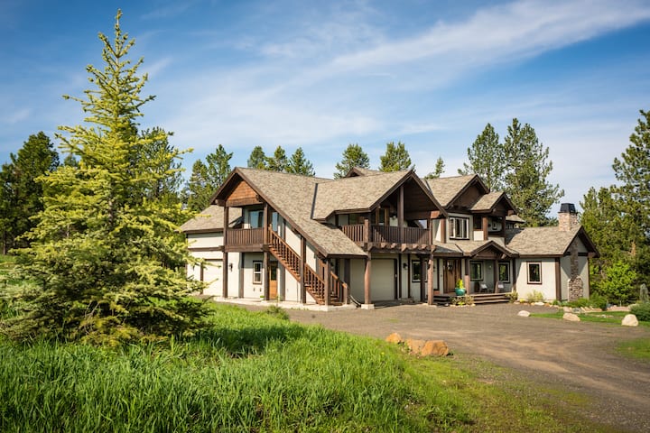 Meadow Creek Tiny House Resort & Spa Stanley, ID