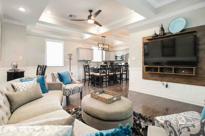 Nola Creole Queen of New Orleans