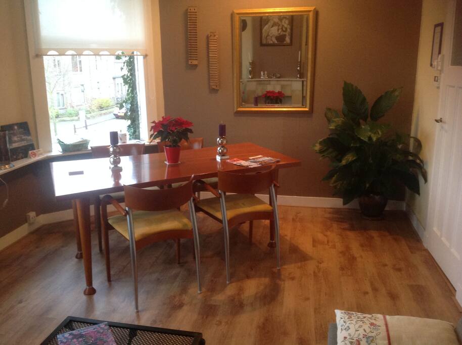 Eethoek in de huiskamer