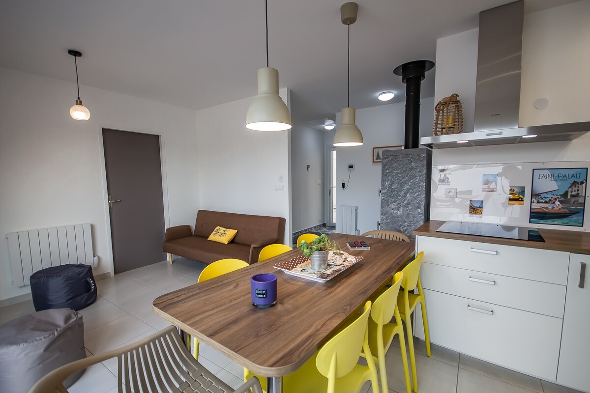 Annuncio Airbnb popolare: Saint Palais new villa 8 people 300 m Nauzan beach a Saint Palais Sur Mer