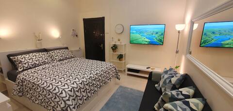 Cozy Fully Furnished Studio
