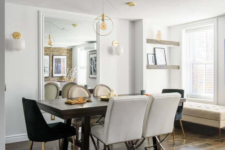 Bond Townhouse – gorgeous Penthouse and garden gallery image 4