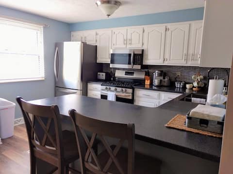 Perfect Townhouse Close to College and Downtown