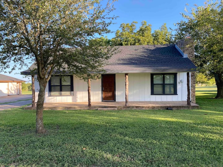 BrucevilleEddy Holiday Rentals & Homes Texas, United States Airbnb