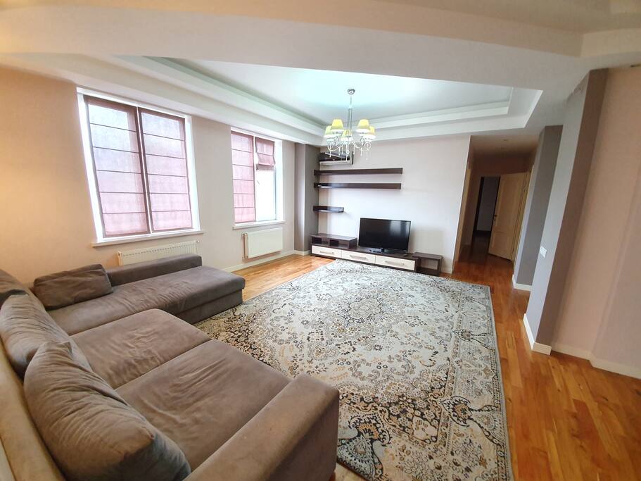 Пустое помещение под кафе. Восстания 35 санкт-петербург. Квартира. Фото квартиры. Аренда в жилом доме.