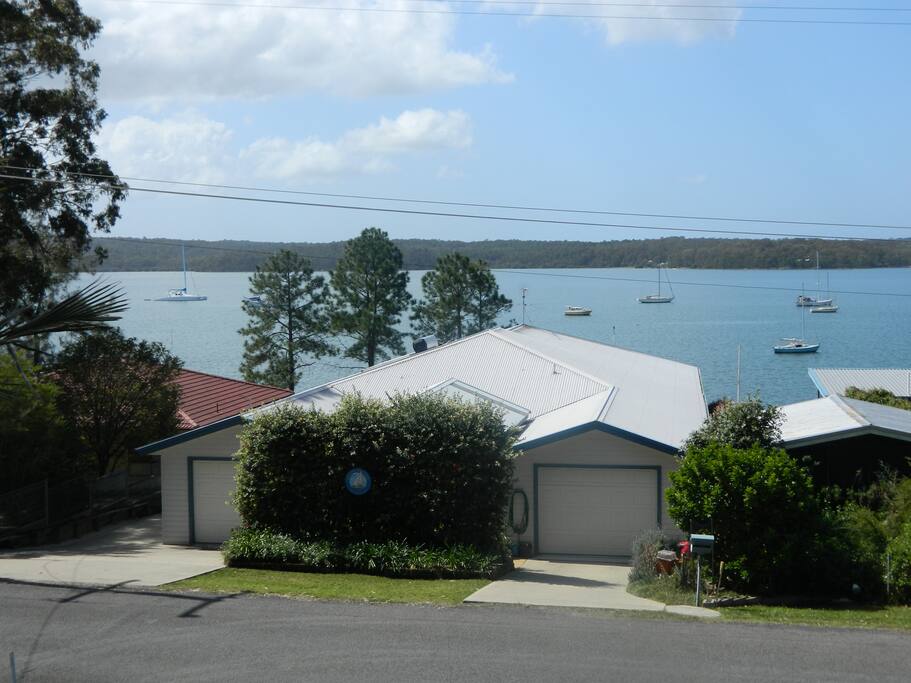 View of property from Cove Boulevard