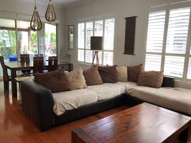 Summer Holiday - North Balgowlah Family Home