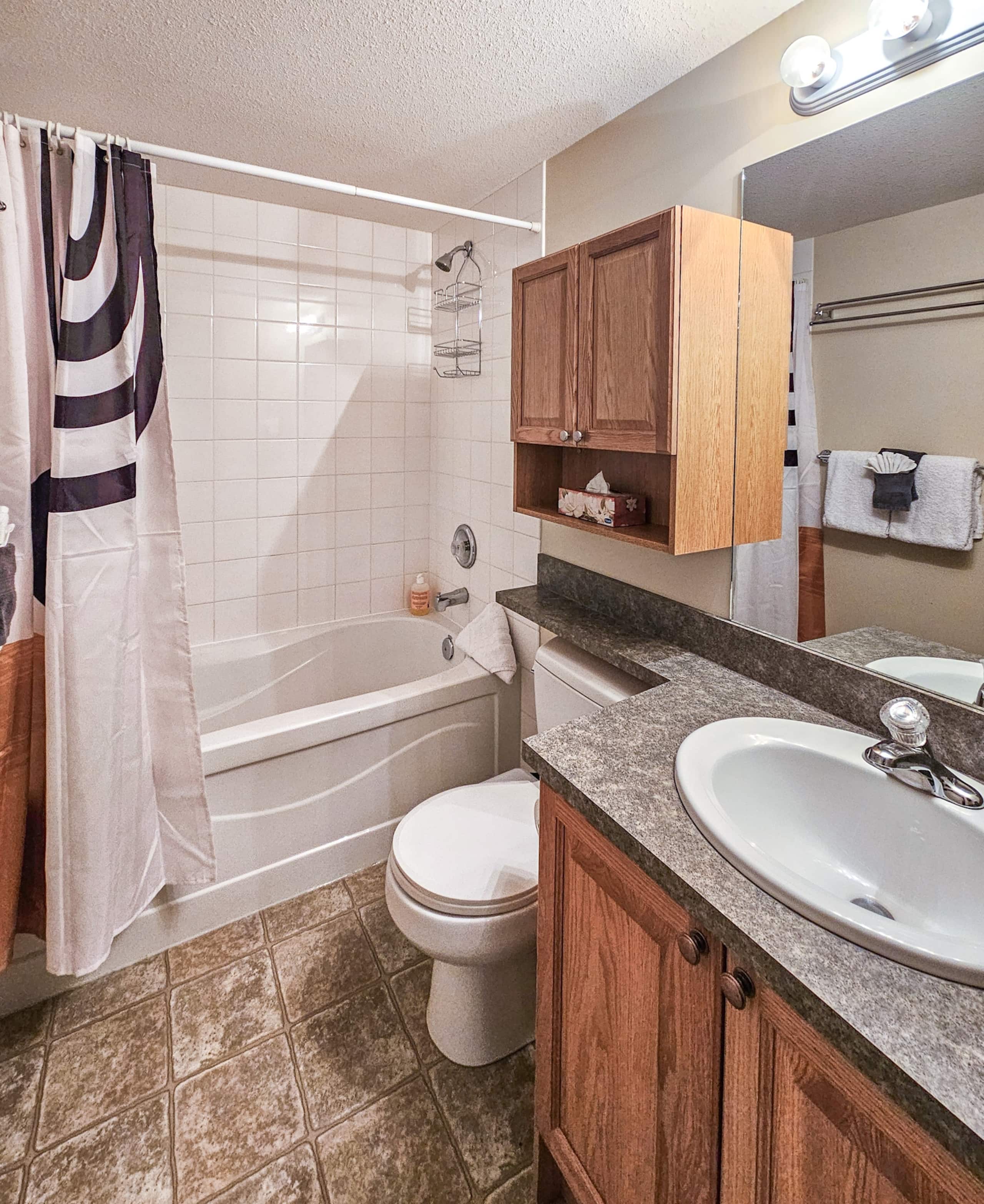 Beautiful Horsethief Studio with two Murphy beds - Photo 19