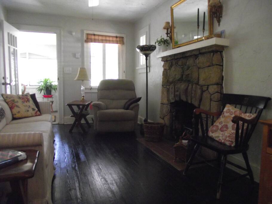 Living room looking towards front porch
