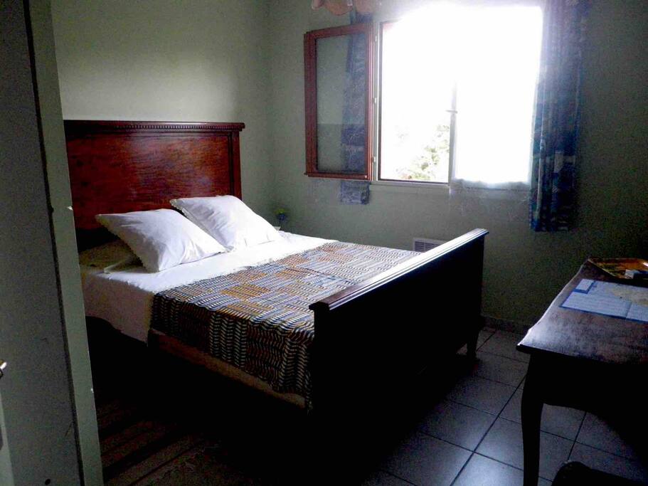 Votre chambre avec fenêtre sur jardin