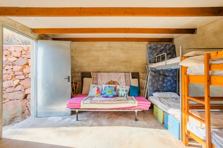 Shtëpi e dytë me divan krevat