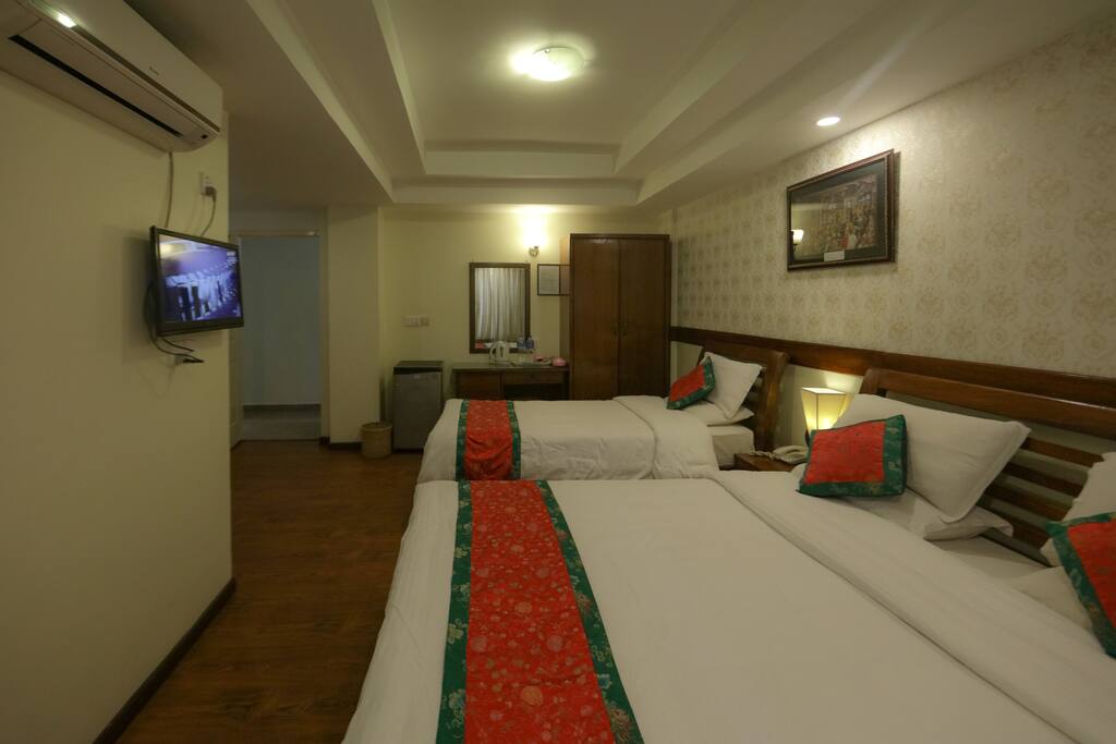 Room for 2 person or 3 person