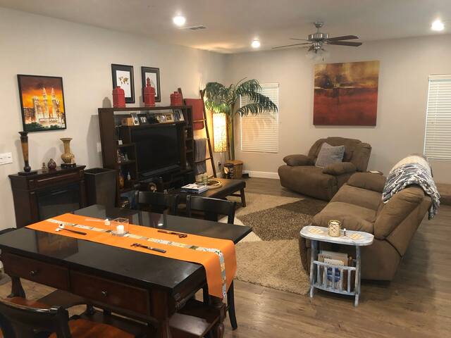 Airbnb Hanford Vacation Rentals Places To Stay California