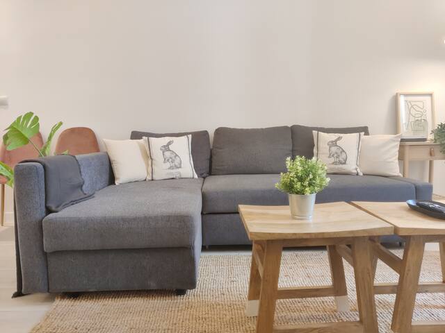 Puerta del Sol – Nuevo, Amplio, Impoluto & Genial gallery image 3