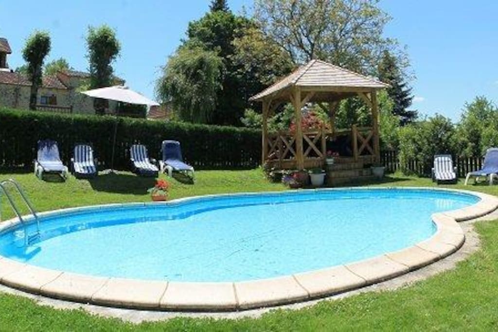 Private pool
