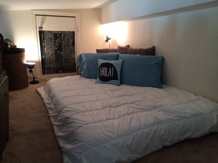 New full-size foam mattress. Please note the ceiling is low. YOU CANNOT STAND in the loft.