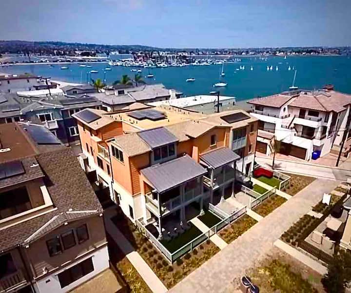 Beautiful Bayside Cove Townhome In Mission Bay, Ca