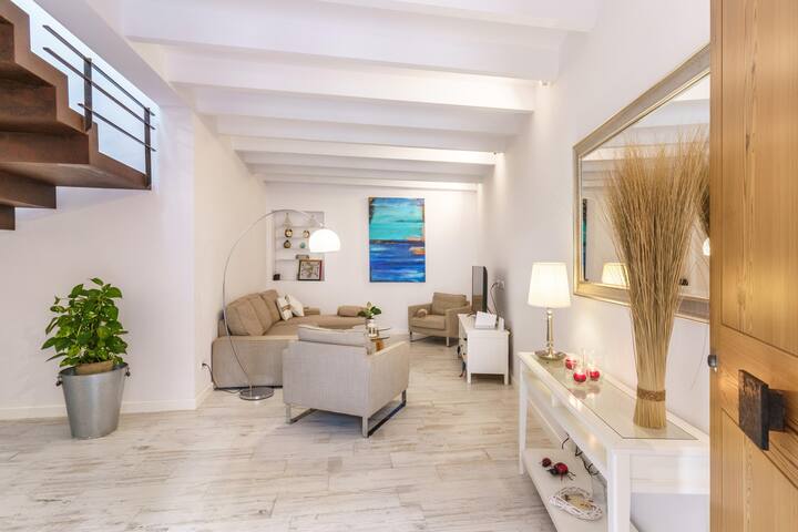 Es Raco gallery image 5