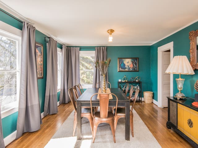 Historic Portland 3 Bedroom Home-Base