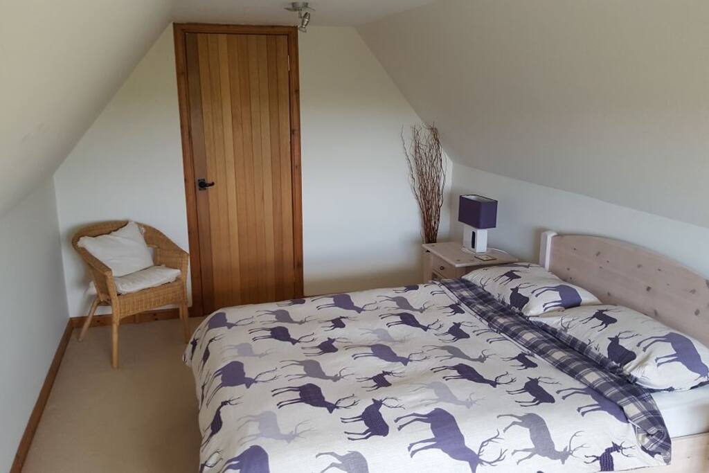 Bedroom pic2