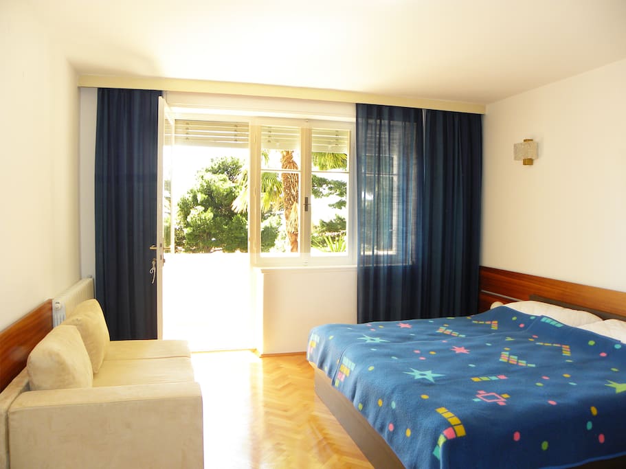 Apartment room