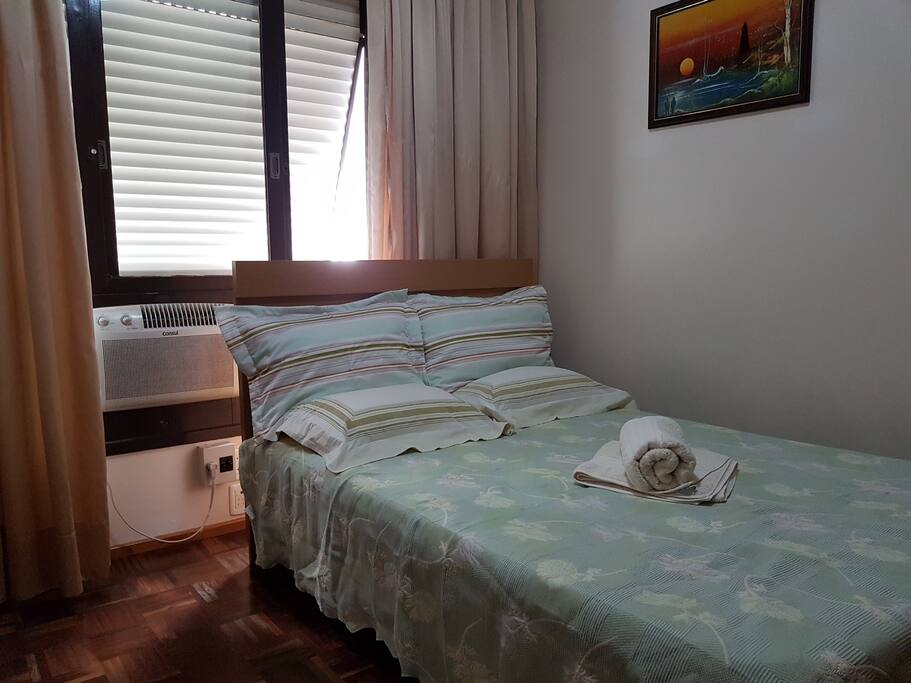 Camas de verdade - roupa e cobertores bem aconchegantes