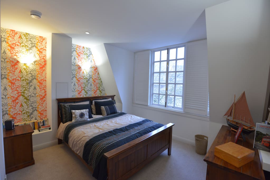 Double bedroom with Kings size bed