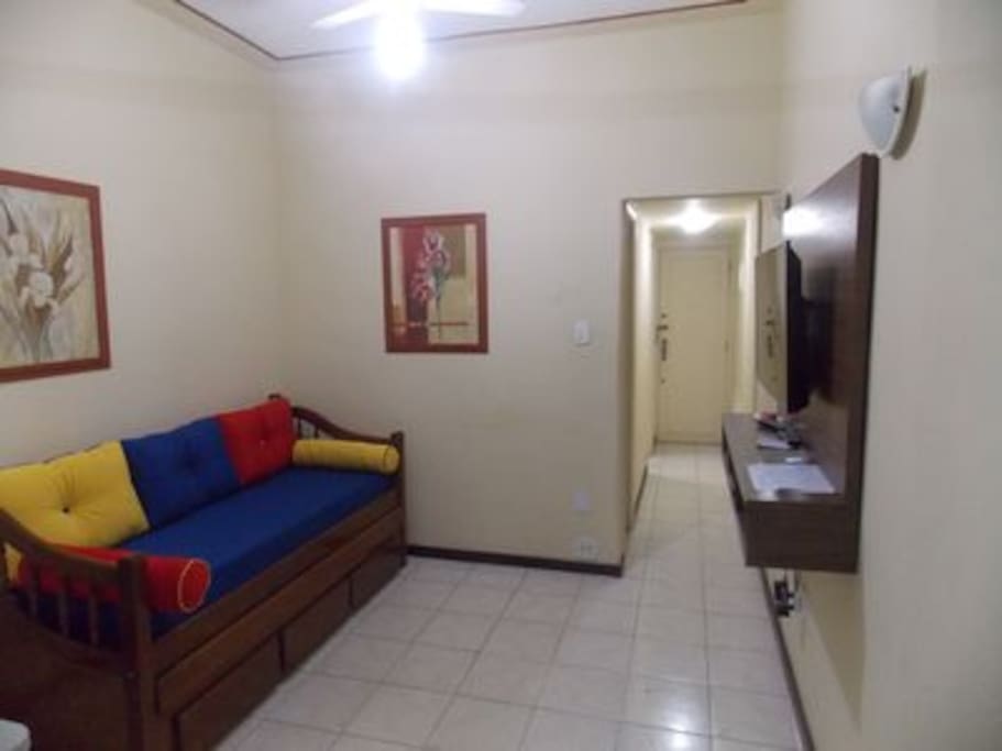 Sala com sofá-cama