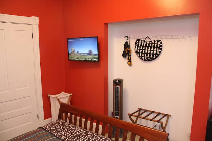 Pvt Room Bath Near Downtown Hospitals Red Line Houses For Rent In Indianapolis Indiana United States