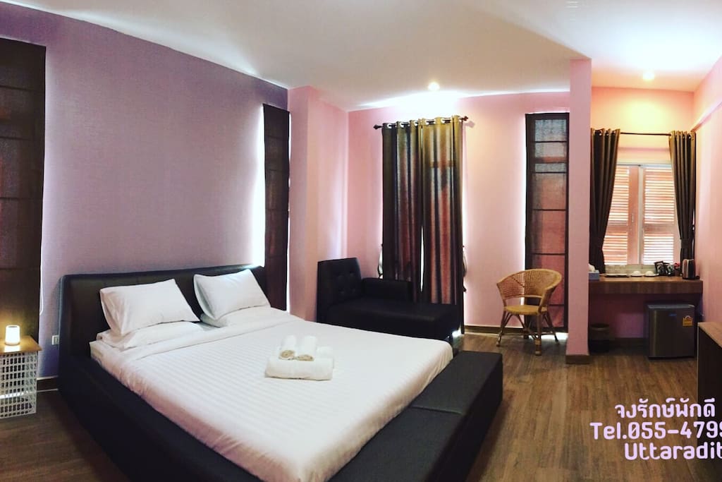 ห้องหอมแดง ห้องพักสำหรับ 3-4 ท่าน
Biggest room ( shallot ) for 3-4 persons
1,200 THB