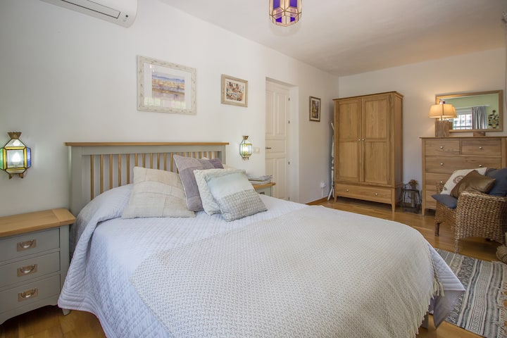 Dormitorio - Planta baja (a nivel de la piscina)