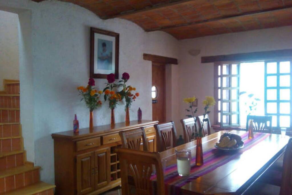 comedor con capacidad para 12 personas