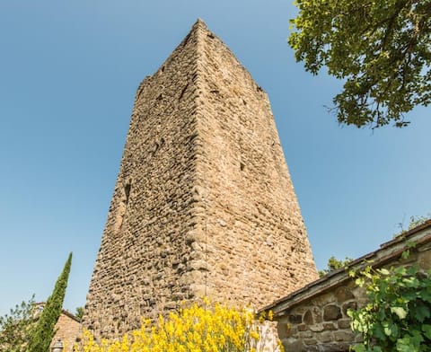 Top performing Airbnb: Hamlet of Bordo San Biagio a Colle - Tower in Città Di Castello