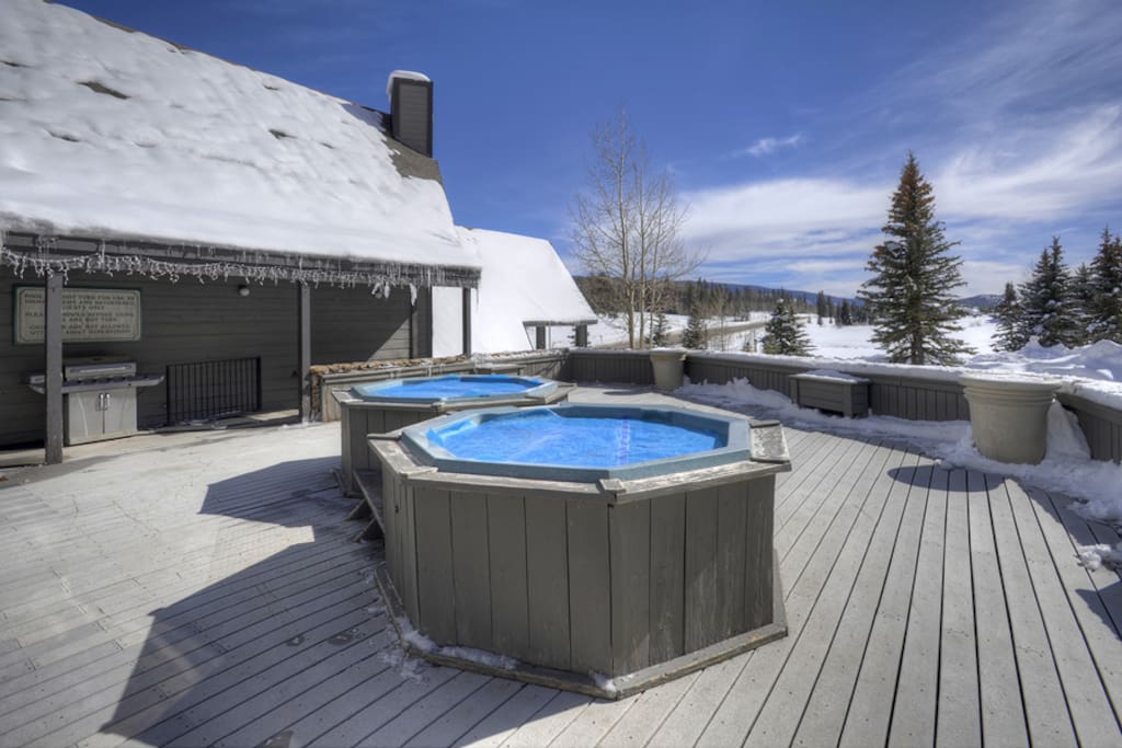 Durango Colorado vacation rental condo near Purgatory Resort at Cascade Village hot tub deck