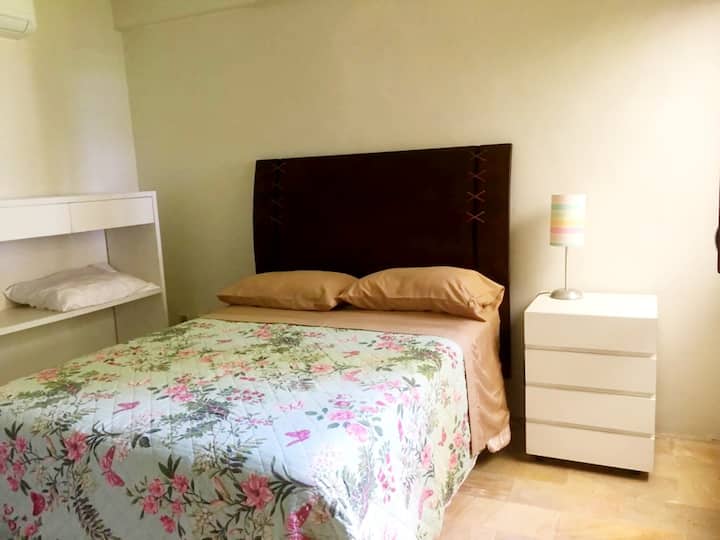 Suite 2
