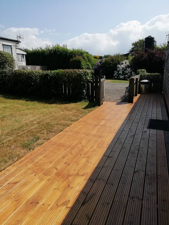 Patio image 1