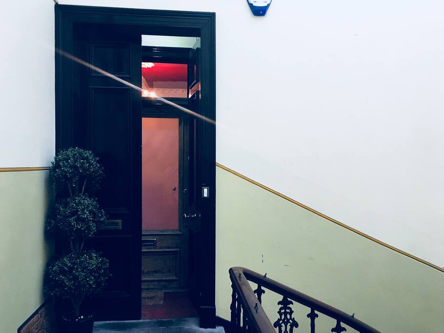 Traditional storm door entrance