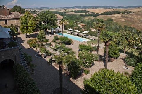 Pasqui Villas :Historic mansion La Consuma