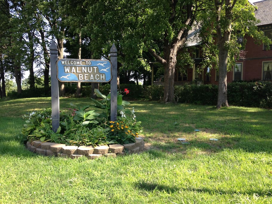 Welcome to Walnut Beach!