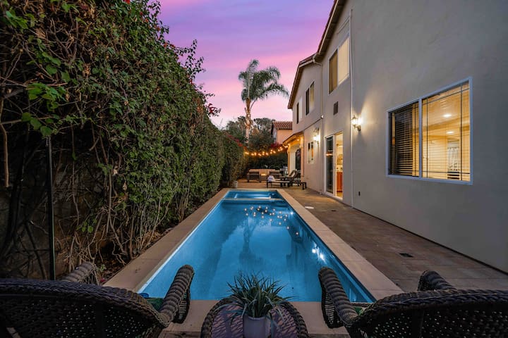 101 Big Beautiful Home-Heated Pool & HUGE Spa