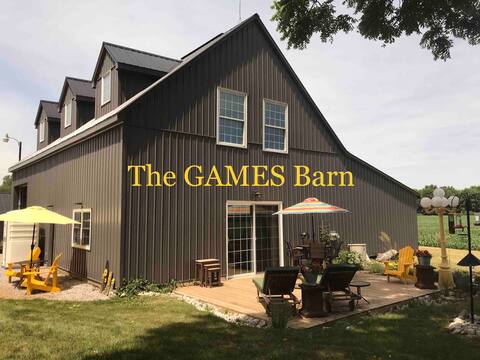 Fat Raccoon Country Retreat  & Gaming Lounge