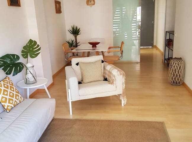 Casilda’s White Barcelona Beach Boutique