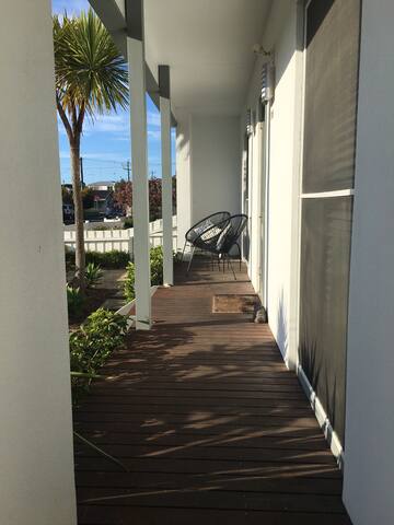 BEACH RETREAT – OCEAN GROVE 3 blocks to the beach gallery image 3