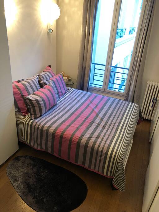 Chambre double lit queen size