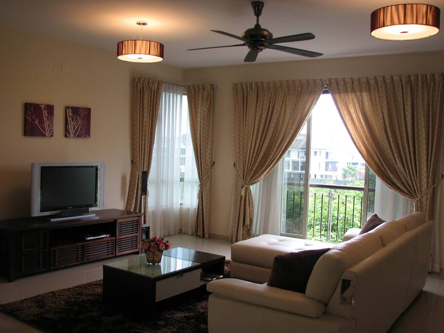 LIVING HALL