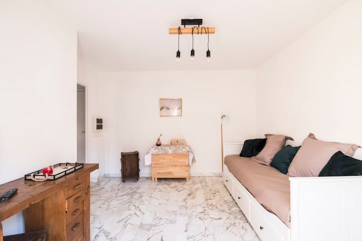 Studio, 5 Mn Promenade Des Anglais, Wifi, Terrasse - Nice